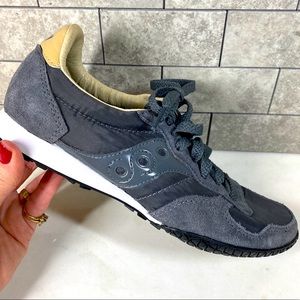 Saucony gray & tan sneakers, textile & leather excellent condition, Sz 6.5